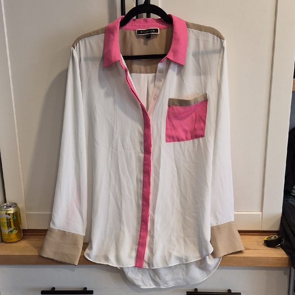 Melanie Lyne Tops - 💙 Melanie Lynn - Flowy Dressy Button Up Blouse Top